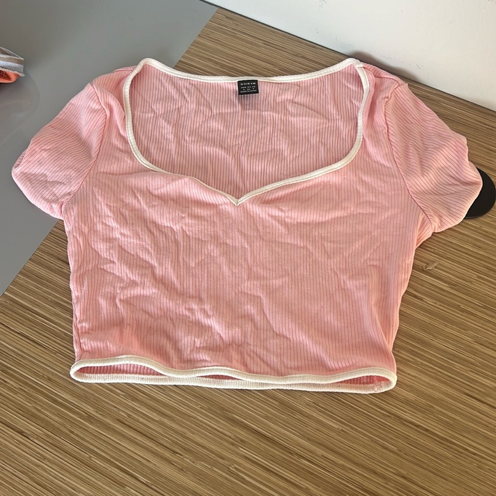 Light pink lined with white crop top from shein